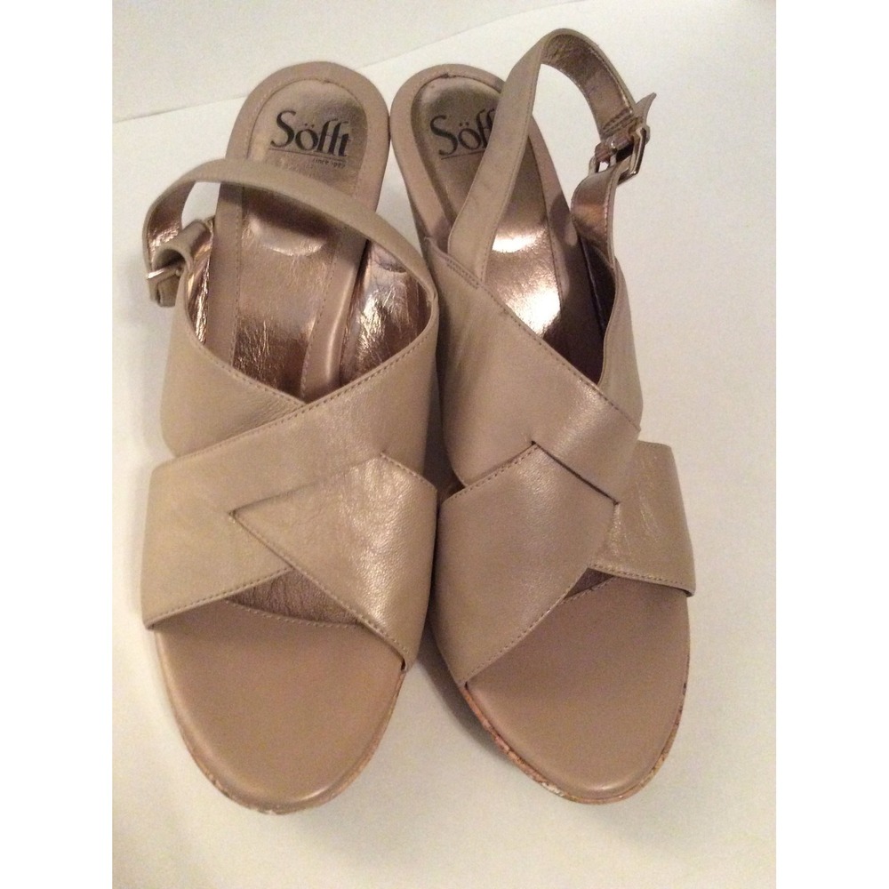 Sofft Wedge Sandal Size 11 Beige Gold Flecks Worn Once - Beautiful Condition